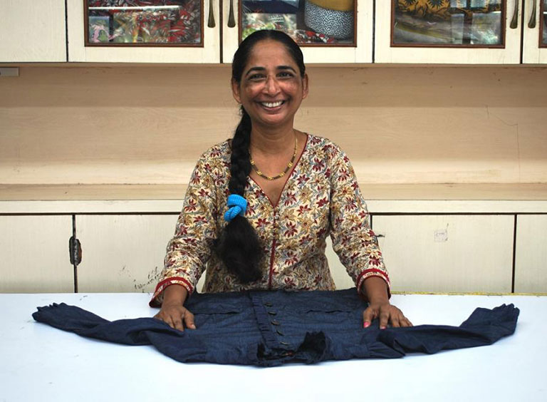 ロージィ・ミネシュ・ソランキ ロージィ・ミネシュ・ソランキ